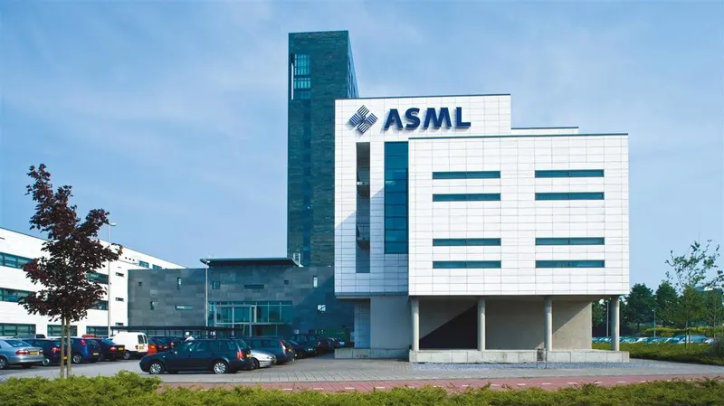 Hoofdkantoor van ASML in Veldhoven
